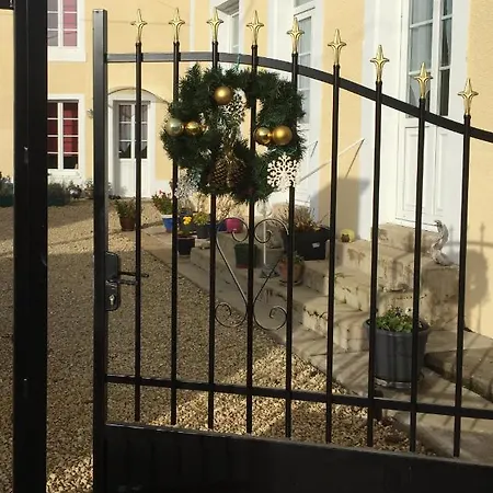 La Little School D'hotes A Arcay