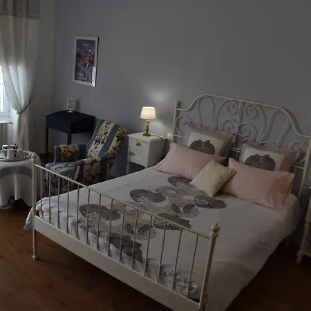 La Little School D'hotes A Arcay Arcay (Vienne)