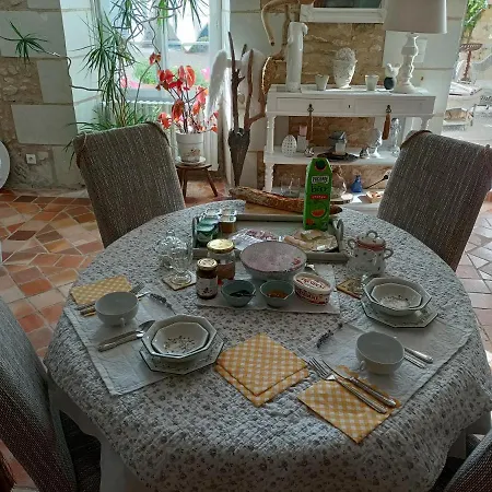 La Little School D'hotes A Arcay Отель типа 