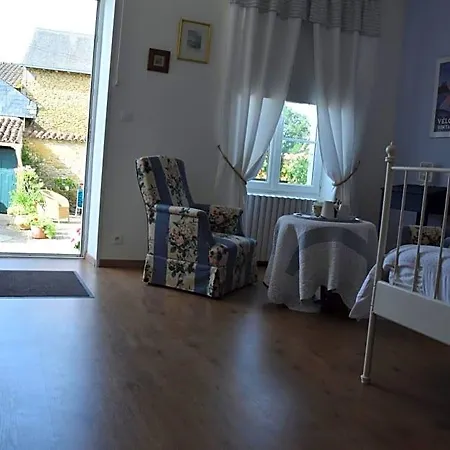 La Little School D'hotes A Arcay Bed & Breakfast