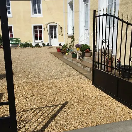 La Little School D'hotes A Arcay 3*