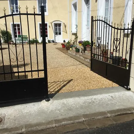 La Little School D'hotes A Arcay Отель типа 