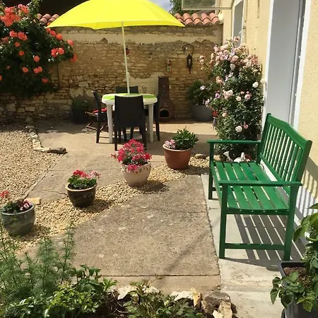Bed & Breakfast La Little School D'hotes A Arcay