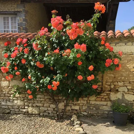 La Little School D'hotes A Arcay 3*