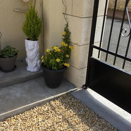 La Little School D'hotes A Arcay Отель типа 